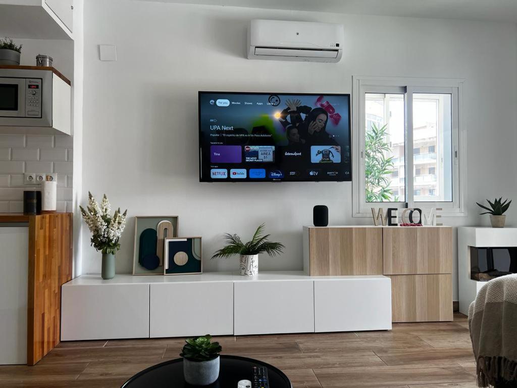 Lux Apartment By Namaste Elite ตอร์เรโมลิโนส ภายนอก รูปภาพ